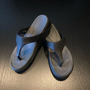 Women's Crocs LiteRide Flip Flops Size 7 Black Gray
